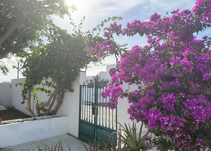 Lanzarote Lovers - Your Peaceful Corner * Teguise (Lanzarote)