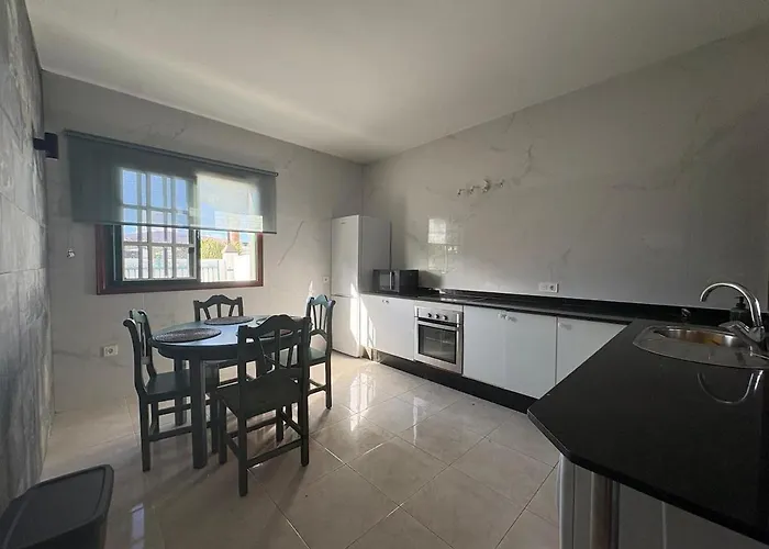 Lanzarote Lovers - Your Peaceful Corner Holiday home